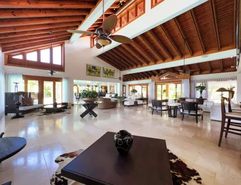 Country Villa Gym  Jacuzzi, 11 bedrooms in CASA DE CAMPO - LA ROMANA search for sale For Super Rich