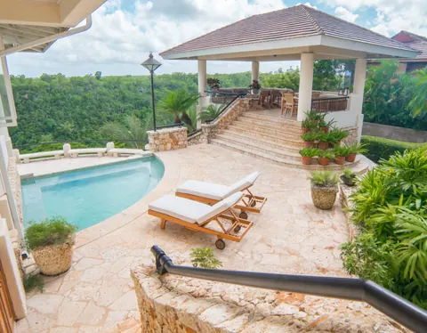 Luxury Villa Elevator  Jacuzzi & pool, 5 bedrooms in CASA DE CAMPO - LA ROMANA N31 OL for sale For Super Rich