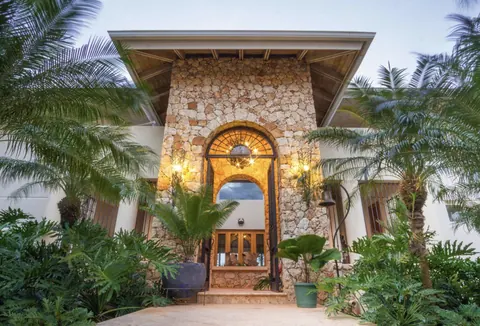 Luxury Villa Elevator Jacuzzi & pool, 5 bedrooms in CASA DE CAMPO - LA ROMANA