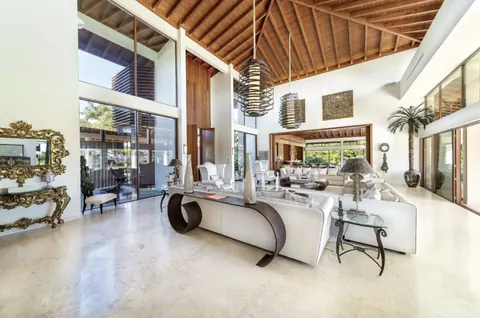 Premium Villa Golf View Country Club Community, 7 bedrooms in CASA DE CAMPO - LA ROMANA buy for sale For Super Rich