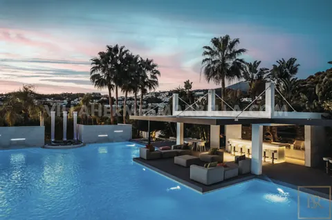Modern Villa Hermes Tennis court, 8 bedrooms in Marbella