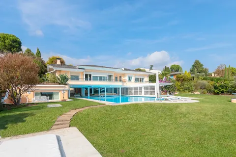 High-end Villa Lake front private boathouse, 9 bedrooms in Padenghe sul Garda - Lake Garda