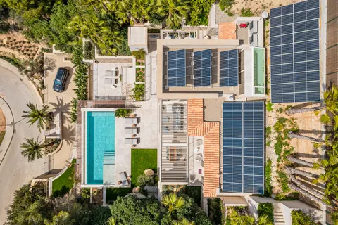 Modern Villa PURA VIDA Sea views, 5 bedrooms in Puerto de Andratx - Mallorca available for sale For Super Rich