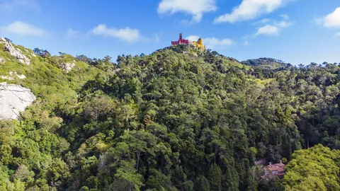 Century House Built 1890 Valley Views, 7 bedrooms in Lisbon image for sale For Super Rich