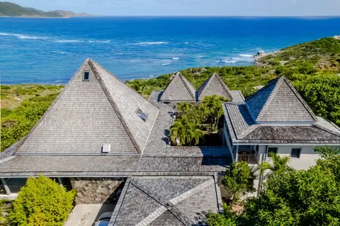Traditional Villa Red Rock  Panoramic Caribbean Ocean & Mountain views, 3 bedrooms in Virgin Gorda available for sale For Super Rich