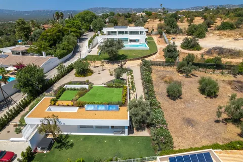 Luxury Villa Sea View, 5 bedrooms in Vale Formoso best for sale For Super Rich