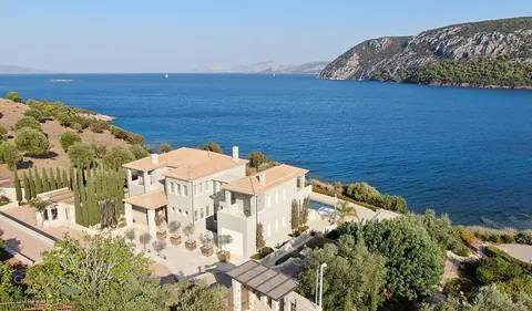 Luxury Villa Beach Front Views of the islands of Spetses and Dokos, 11 bedrooms in Hermione Used for sale For Super Rich