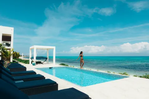 Architectural Villa Waterfront Dream Provo, 14 bedrooms in Blue Hills value for sale For Super Rich