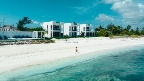 Architectural Villa Waterfront Dream Provo, 14 bedrooms in Blue Hills a0U4U00000DQaSNUA1 for sale For Super Rich