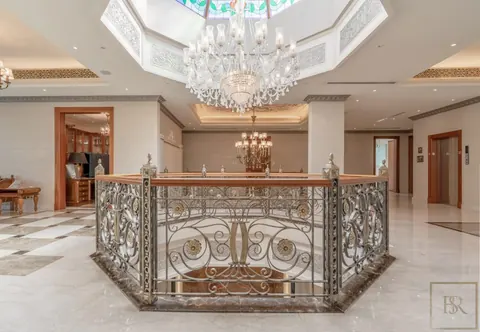 Luxury Villa Golf View Gorgeous Pool Adjoins a Jacuzzi, 6 bedrooms in Emirates Hills - Dubai Classified ads for sale For Super Rich