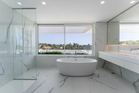 Luxury Villa Sea View, 5 bedrooms in Vale Formoso top for sale For Super Rich