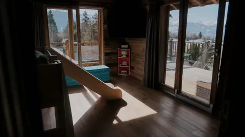 Luxury Chalet Mountain View Haven of Peace Close to Crans, 5 bedrooms in Lens exclusive for sale For Super Rich