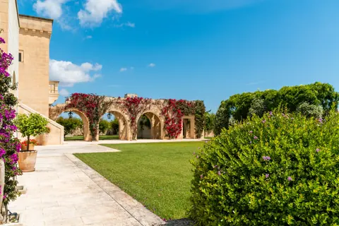 Design Villa Panoramic View, 5 bedrooms in Carpignano Salentino luxury for sale For Super Rich
