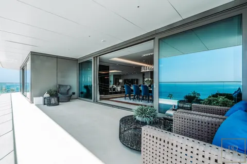 Luxury Penthouse W Residences beachfront, 4 bedrooms in Palm Jumeirah - Dubai buy for sale For Super Rich