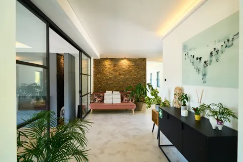 Modern House Mountain View, infinity pool, heated jacuzzi, 6 bedrooms in Algarve best for sale For Super Rich