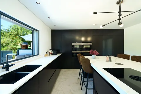 Modern House Mountain View, infinity pool, heated jacuzzi, 6 bedrooms in Algarve Classified ads for sale For Super Rich