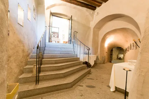 Luxury Castle Panoramic View and Mountain view, 8 bedrooms in Merano South Tyrol search for sale For Super Rich