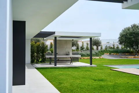 Modern House Golf View, 12-meter swimming pool, 6 bedrooms in Algarve ads for sale For Super Rich
