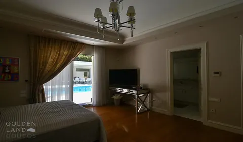 Modern Villa Tented Garden pool of 42 sqm, equipped with a hydro-massage, 7 bedrooms in Vouliagmeni top for sale For Super Rich