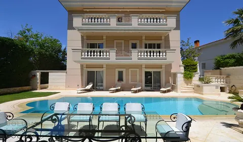 Modern Villa Tented Garden pool of 42 sqm, equipped with a hydro-massage, 7 bedrooms in Vouliagmeni