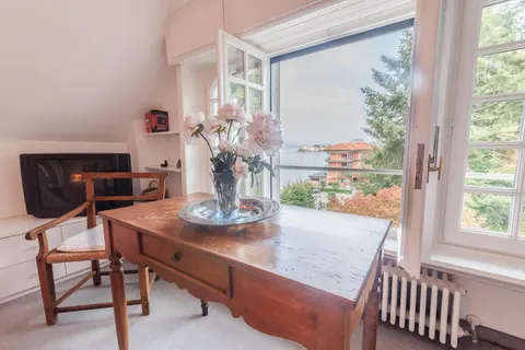 Premium Villa overlooks the Borromean Islands two large terraces, 6 bedrooms in Lake Maggiore photos for sale For Super Rich