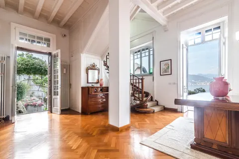 Premium Villa overlooks the Borromean Islands two large terraces, 6 bedrooms in Lake Maggiore expensive for sale For Super Rich