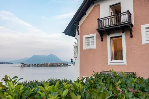 Premium Villa overlooks the Borromean Islands two large terraces, 6 bedrooms in Lake Maggiore 0182 for sale For Super Rich
