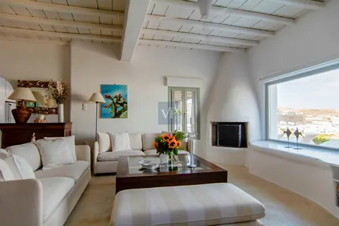 Elegant Villa Blanca sea views of Psarrou beach in Agios Lazaros, infinity pool, 5 bedrooms in Mykonos value for sale For Super Rich
