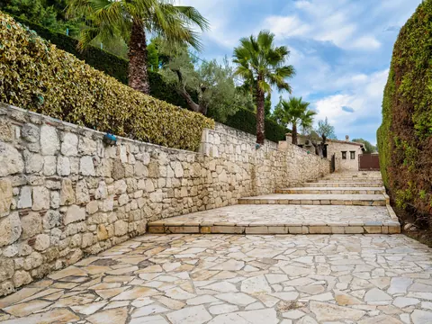 Premium Hotel Beach Front Sea View, 14 bedrooms in Halkidiki photo for sale For Super Rich