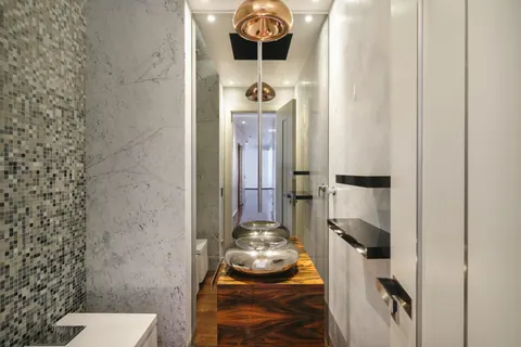 Elegant Apartment City View Private roof terrace, 3 bedrooms in Lisbon value for sale For Super Rich