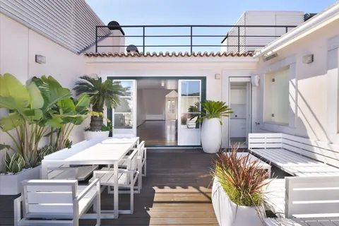 Elegant Apartment City View Private roof terrace, 3 bedrooms in Lisbon LBN220093 for sale For Super Rich