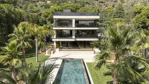 Luxury Villa Panoramic View on Pearson Avenue, Pedralbes, 6 bedrooms in Barcelona
