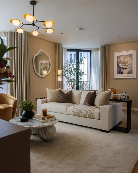 Luxury Penthouse W1 Marylebone Panoramic views, 3 bedrooms in London deal for sale For Super Rich