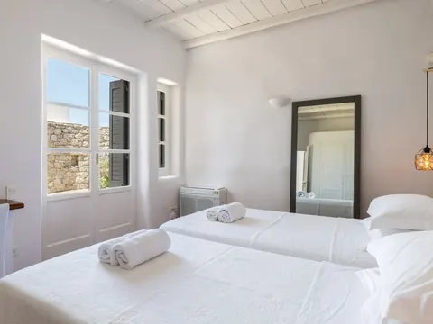Modern Villa Beach Front panoramic Aegean Sea views, 6 bedrooms in Mykonos prix for sale For Super Rich
