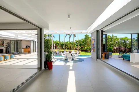 Premium Villa Golf View tropical gem, 4 bedrooms in Mont Choisy property for sale For Super Rich