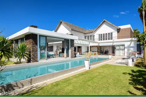 Premium Villa Golf View tropical gem, 4 bedrooms in Mont Choisy Used for sale For Super Rich