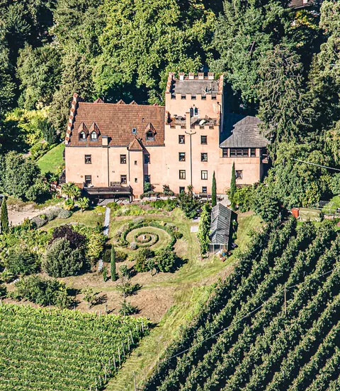Luxury Castle Panoramic View and Mountain view, 8 bedrooms in Merano South Tyrol expensive for sale For Super Rich