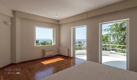 Luxury House Vaste garden of 1000 sqm Nice swimming pool, 6 bedrooms in Athens buy for sale For Super Rich
