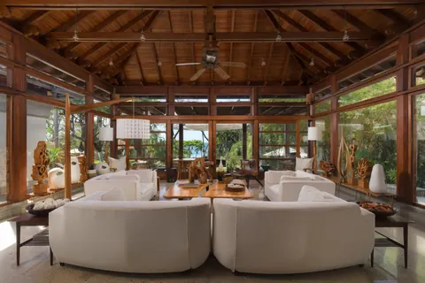Luxury Villa Serena Beachfront, 5 bedrooms in Tamarindo 2409131223240045 for sale For Super Rich
