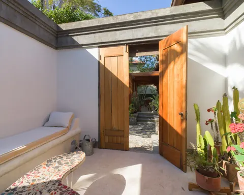 Luxury Villa Serena Beachfront, 5 bedrooms in Tamarindo photos for sale For Super Rich