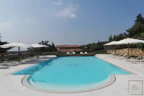 Century Villa Built 1826 Outdoor Swimming Pool, 16 bedrooms in Lake Garda search for sale For Super Rich