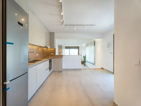 Modern Villa Beach Front 10 meters from the crystal-clear waters of the Aegean Sea, 5 bedrooms in Halkidiki price for sale For Super Rich