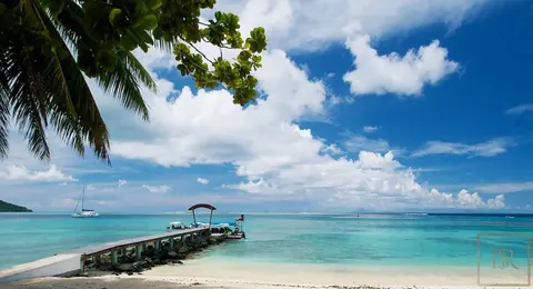 Luxury Hotel Beach Front Private Beach, bungalows, 32 bedrooms in Tahiti deal for sale For Super Rich
