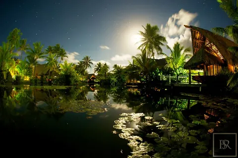 Luxury Hotel Beach Front Private Beach, bungalows, 32 bedrooms in Tahiti