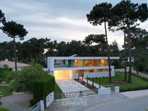 Design Villa SAINT-TROPEZ near two golf courses, 6 bedrooms in Almada Aroira buy for sale For Super Rich