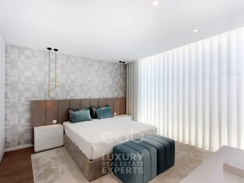 Design Villa SAINT-TROPEZ near two golf courses, 6 bedrooms in Almada Aroira ultra luxury for sale For Super Rich