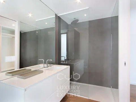 Design Villa SAINT-TROPEZ near two golf courses, 6 bedrooms in Almada Aroira image for sale For Super Rich