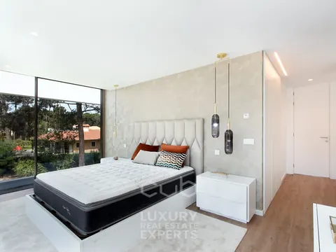Design Villa SAINT-TROPEZ near two golf courses, 6 bedrooms in Almada Aroira properties for sale For Super Rich