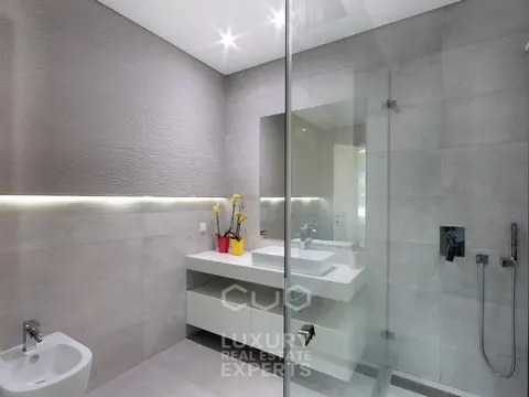 Design Villa MALDIVAS views of the garden and pool, 4 bedrooms in Verdizela photos for sale For Super Rich