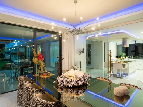 Modern House PALM TREE football field, heated outdoor pool & home cinema, 5 +2 bedrooms in Verdizela image for sale For Super Rich